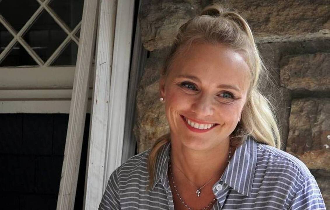 See behind the scenes of the DIY Network's new Bargain Mansions show