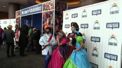 Enter: The Latina Superhero - Alvaro Rodriguez - Long Bea...