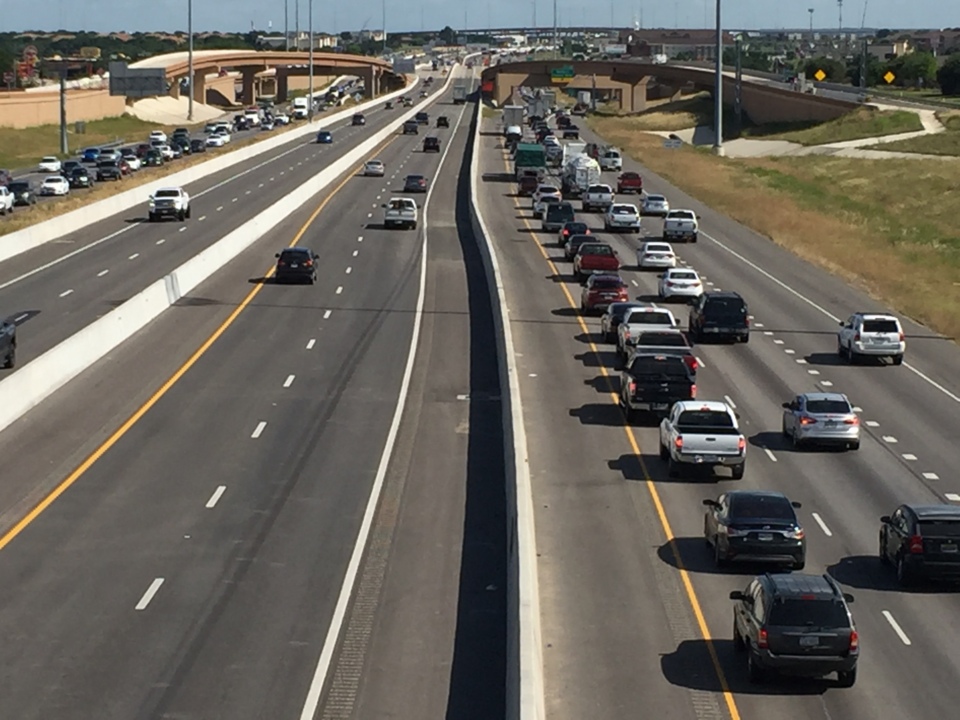 I-35w Weekend Lane Closures In Fort Worth For Road Repaving 