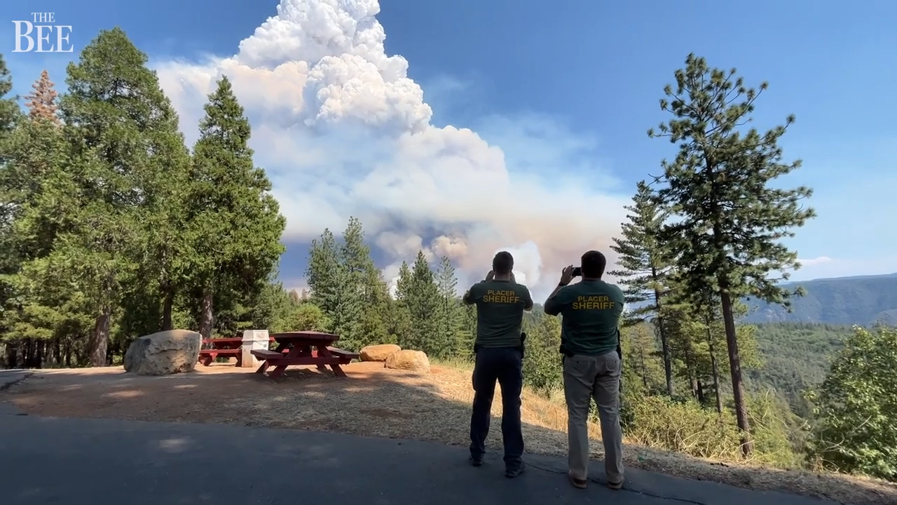 Video Foresthill CA resident talks evacuation for Mosquito Fire