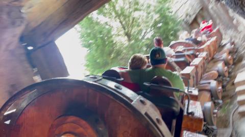 Magic Kingdom - Seven Dwarfs Mine Train - 12/6/2020 - 4k