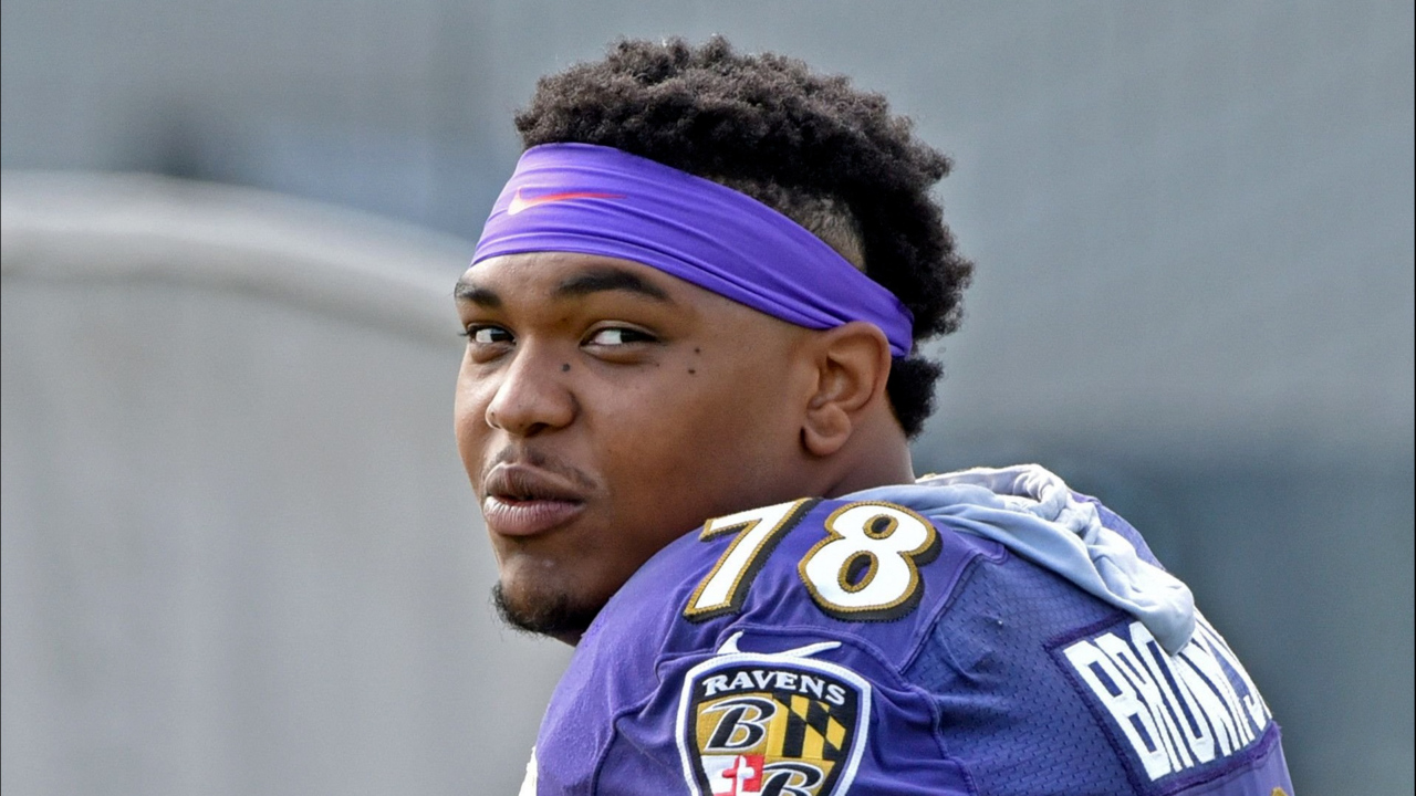 How Orlando Brown Jr.'s Late Father Led Him to Kansas City