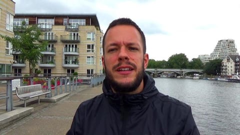 EATING MOROCCAN STREET FOOD