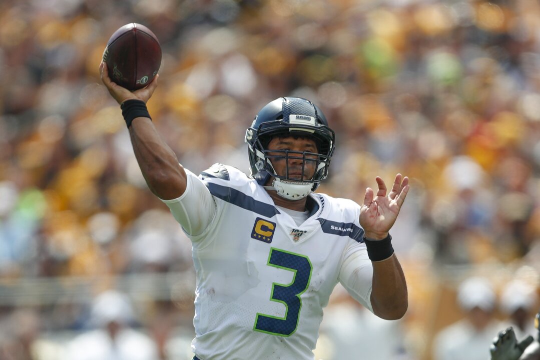 Geno Smith Plays “Spectacular Football” In Seahawks' Week 4 Win at