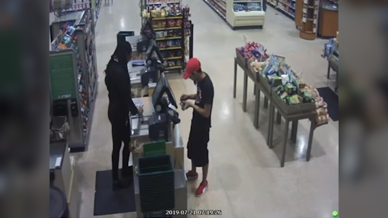 North Miami police ask for help identifying car burglar | Miami Herald
