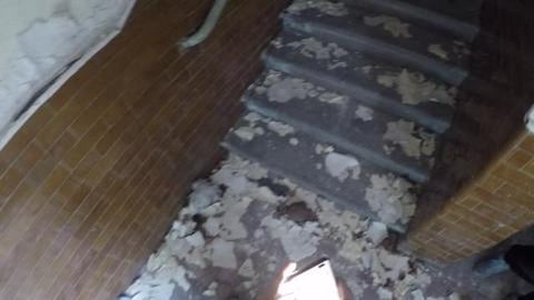 POV ABANDONED BUILDING EXPLORE - COME WITH ME