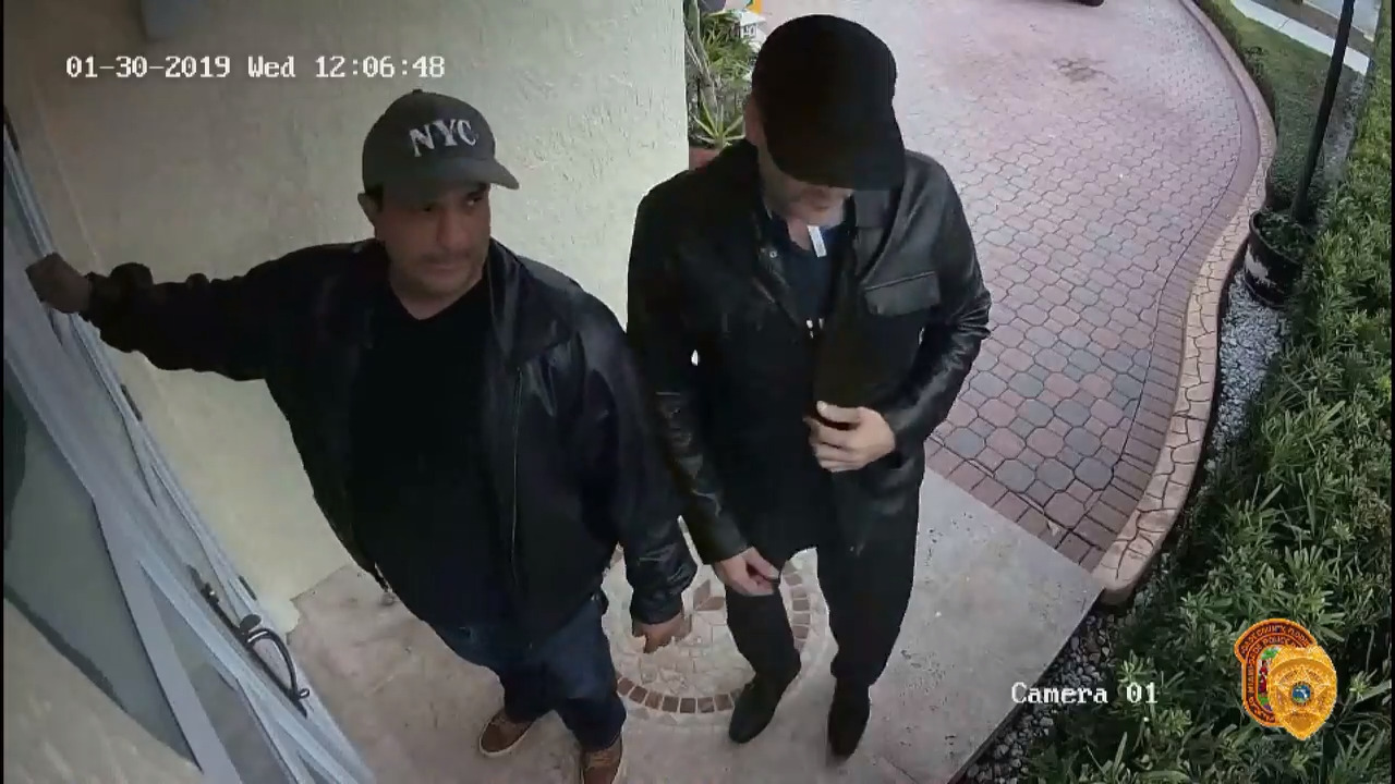 Two Men Impersonating Fbi Agents Ripped Off A Home Miami Herald