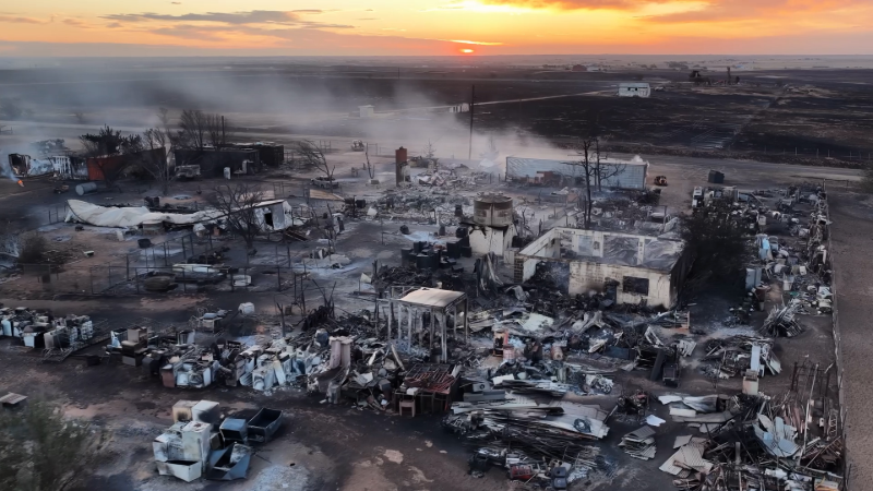 Fast-moving wildfire burns thousands of acres in Texas Panhandle ...