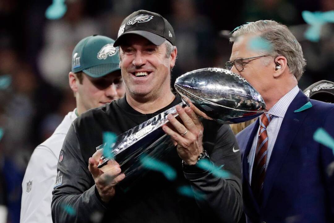 Eagles topple mighty Patriots, 41-33, to win first Super Bowl