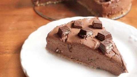 No Bake Kit Kat Cheesecake by SweetTreats