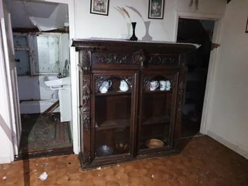 CREEPY ABANDONED HOME WE FOUND BY THE BEACH