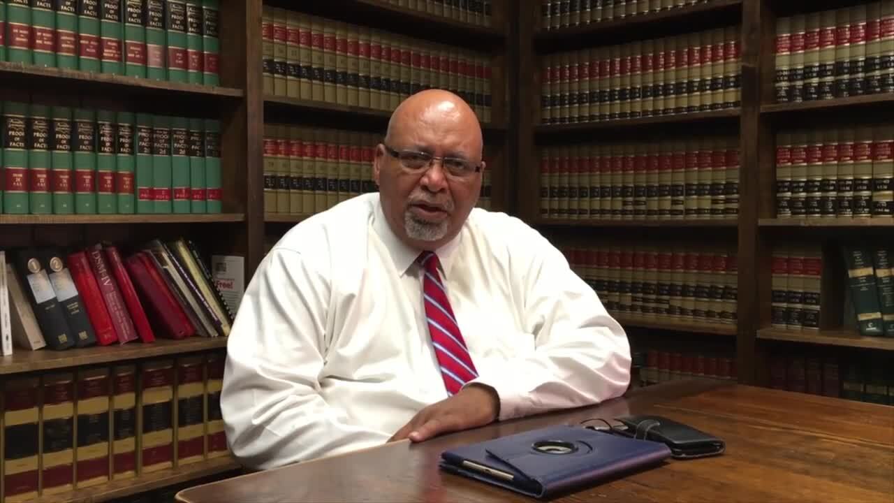 Warsaw NC mayor defends cop’s Waffle House arrest of black man