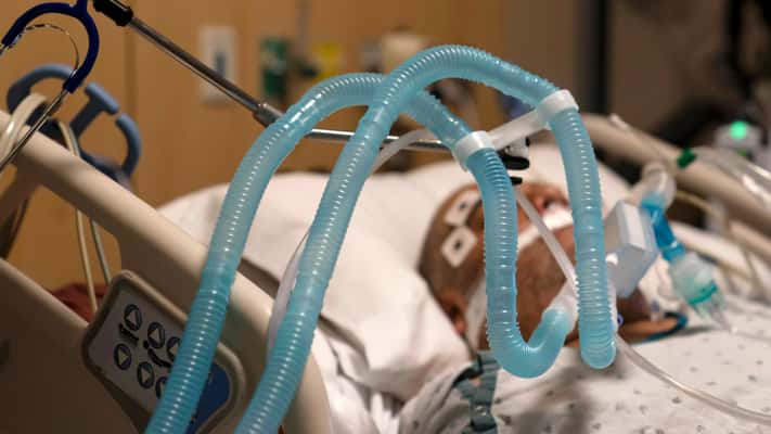 Jammed LA County hospitals get assistance with overtaxed oxygen-delivery systems