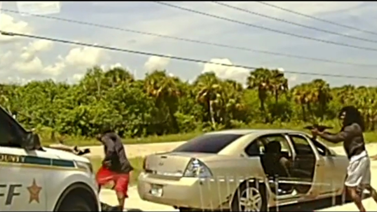 GRAPHIC VIDEO: Two Florida Deputies Ambushed During Traffic Stop ...