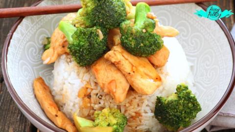 CHIUCKEN BROCCOLI with RICE TOPPING