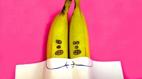 How to Make a Couple of Frightened Bananas / Funny Idea f...