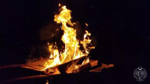 Outdoor Campfire Sounds for Sleep Relaxing Fire Crackles ...