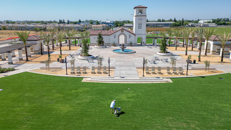 Village Green park in Clovis' Loma Vista area is now open | Fresno Bee