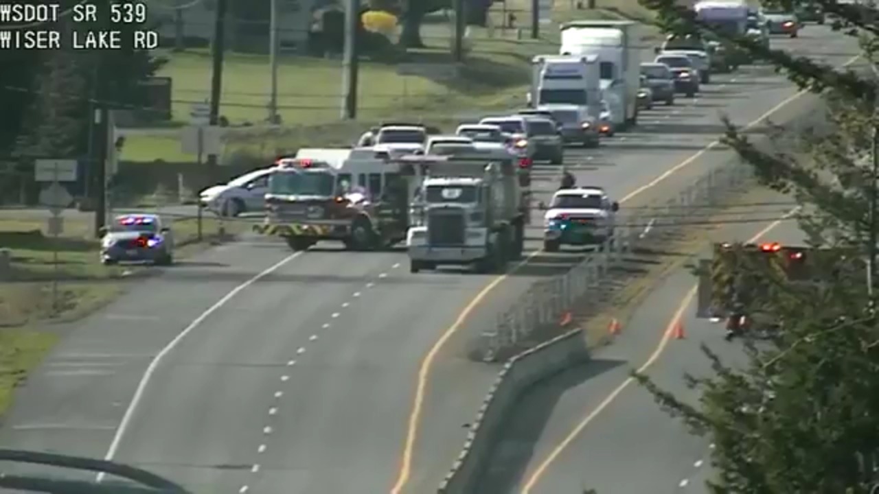 Guide Meridian south of Lynden closed after traffic accident downs