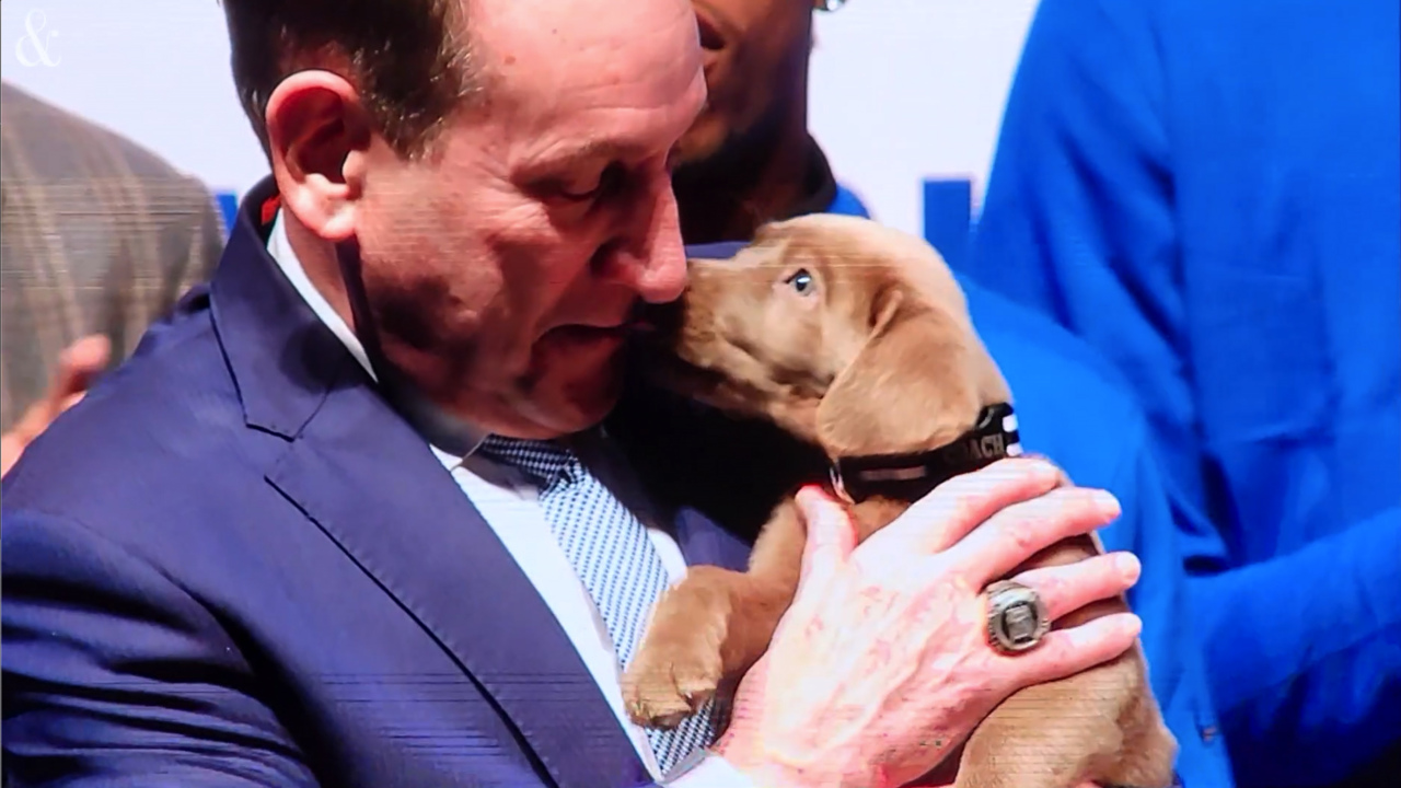 Duke basketball team gives Coach K puppy as retirement gift