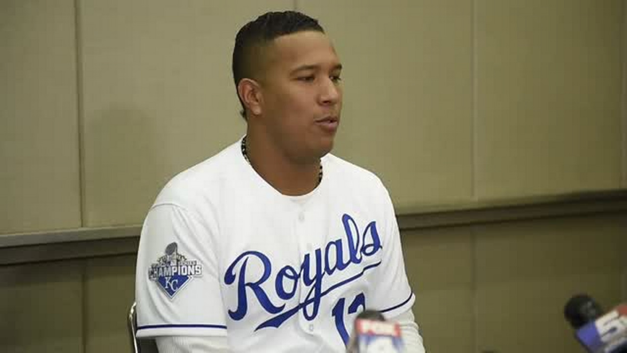 Kansas City Royals ink Salvador Perez to deserved extension