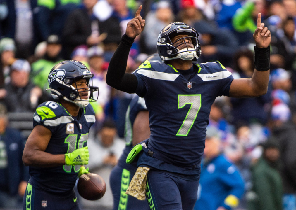 Geno Smith's 2nd TD pass to Tyler Lockett lifts the Seahawks to a 37-31 OT  win over the Lions - ABC News