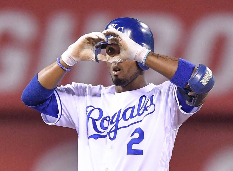 Raul Mondesi, a 20-year-old infielder, joins Royals World Series roster