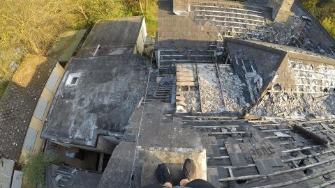 POV ABANDONED SCHOOL CLIMB...