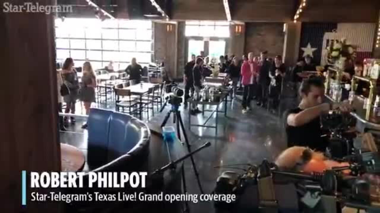 Rangers ex Ivan Rodriguez to open 'Pudge's Pizza' at Texas Live