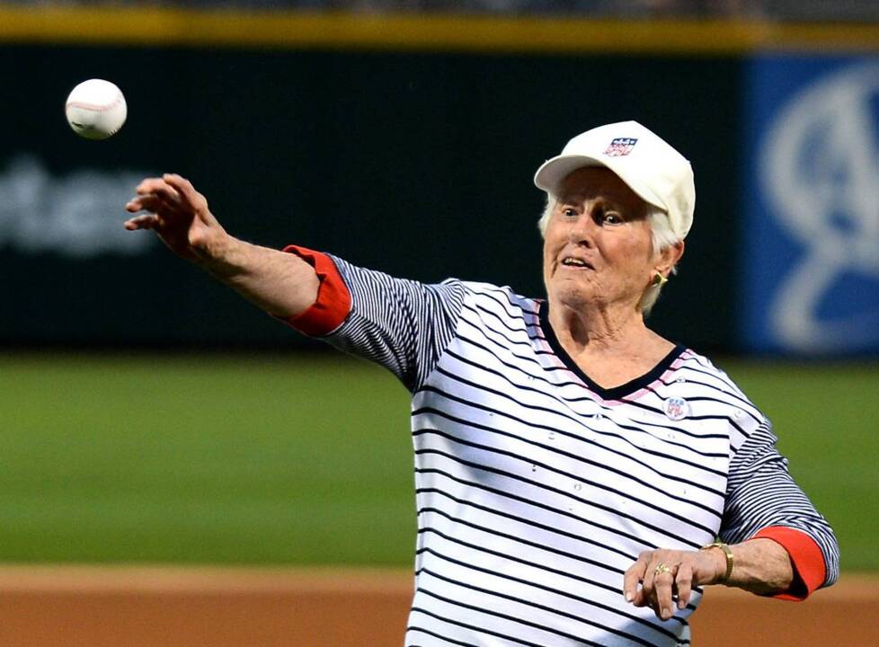 Jean Faut, Star Pitcher in Women's Baseball League, Dies at 98 - The New  York Times