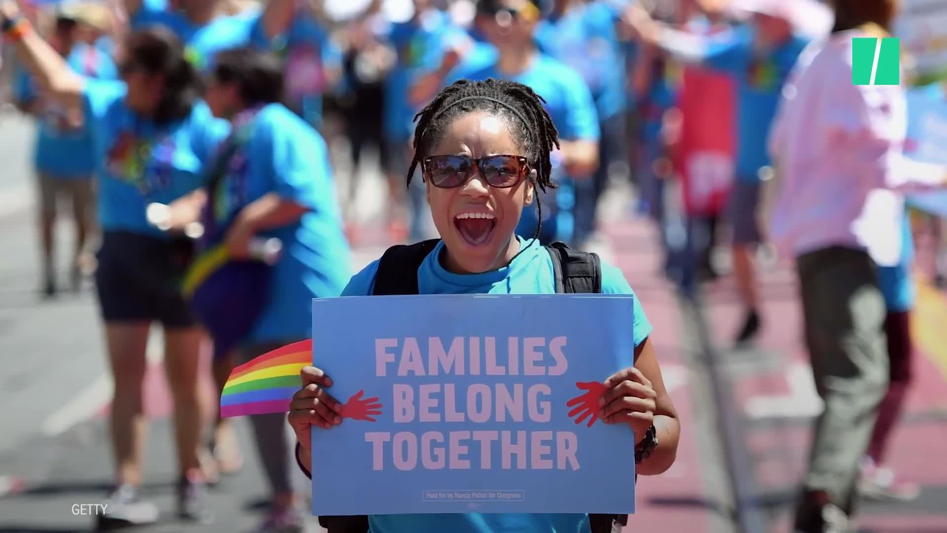 Just A Bunch Of Awesome Parents Supporting Their Kids During Pride ...