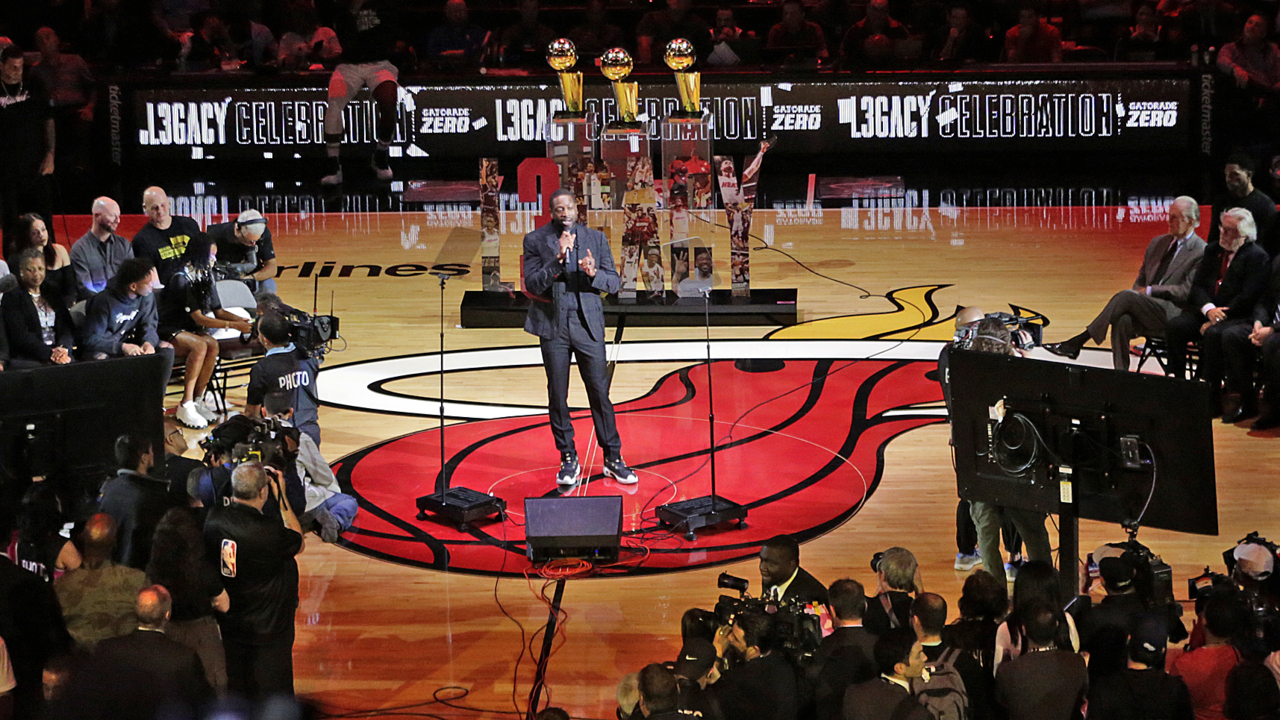 Miami Heat retire Dwyane Wade's No. 3 jersey; LeBron James congratulates  his former teammate 