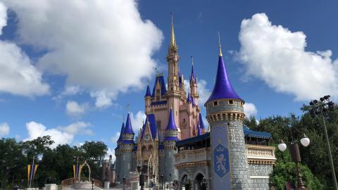 FIRST LOOK - Magic Kingdom - Mickey Cavalcade from Cinder...