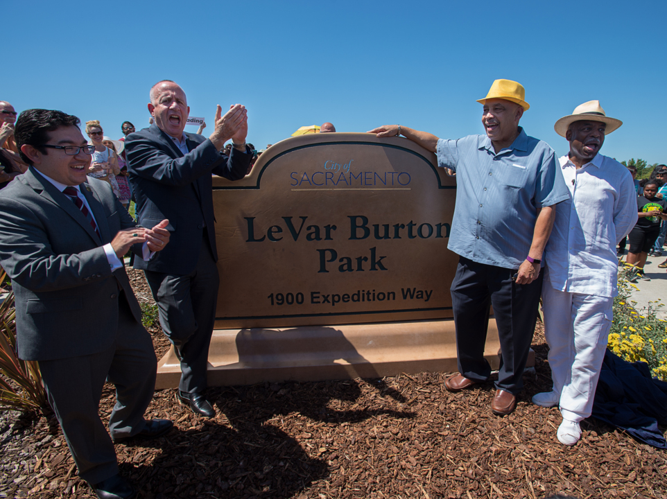 LeVar Burton honored and welcomed home by Meadowview Sacramento