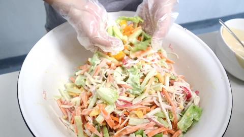 TasteHR248 _ Mango Kani Salad Recipe