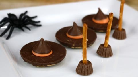 Witch Hat Cookies & Broom Sticks _ Halloween Recipes