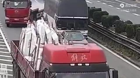 The car was in danger and the car lost control, causing t...