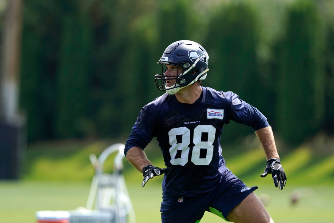 SEAHAWKS: OT Duane Brown says learning must be accelerated on new-look  offensive line