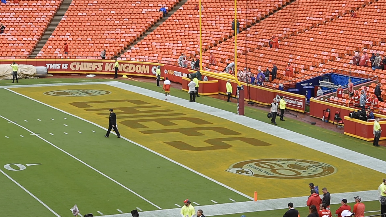 First look: Chiefs' Super Bowl end zone will be painted gold