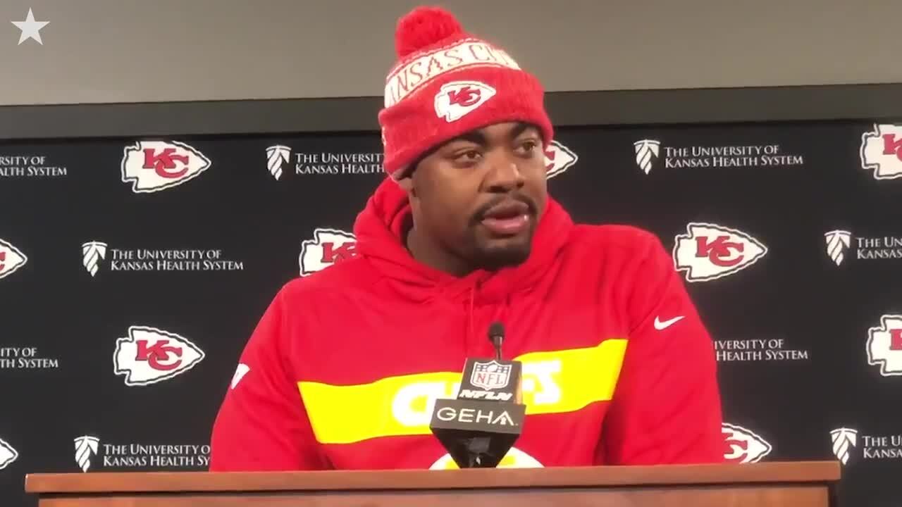 Chiefs' Chris Jones threatens to hold out like Le'Veon Bell