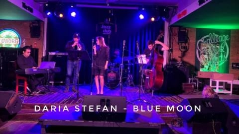 Daria Stefan - Blue Moon