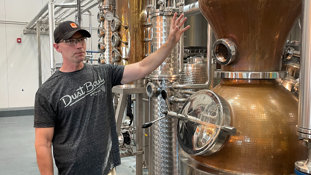 see-how-dust-bowl-makes-moonshine-in-turlock-modesto-bee