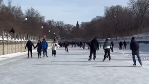 Skating on the Rideau Canal 