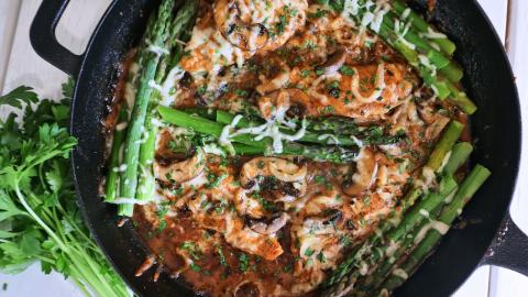 Keto Creamy Chicken Mushrooms & Aspargus