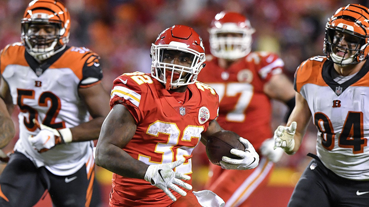 What's next for Chiefs, Kareem Hunt in wake of RB's release?