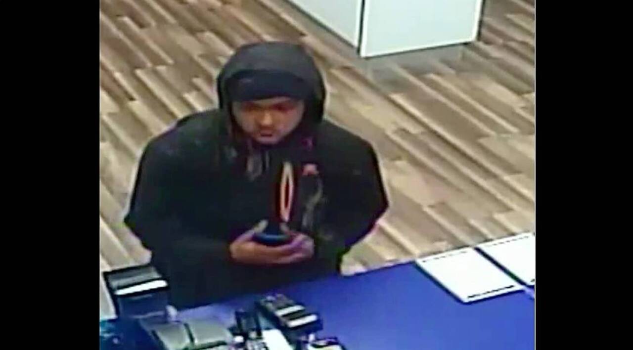 Tacoma Police Seeks Help Identifying Armed Robber Of Cell Phone Stores