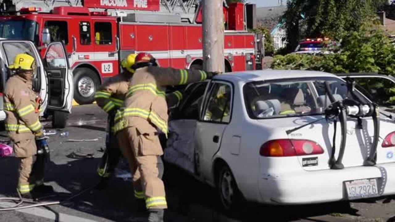 Serious two car accident at 76th and Yakima Kansas City Star