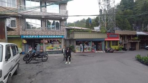 Walking Uphill Towards Peace Pagoda | Darjeeling | West B...