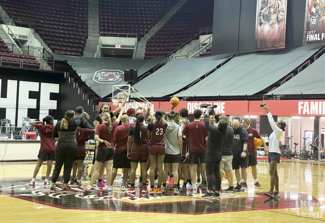Under Dawn Staley, popularity of women's basketball at South Carolina has  soared – Twin Cities