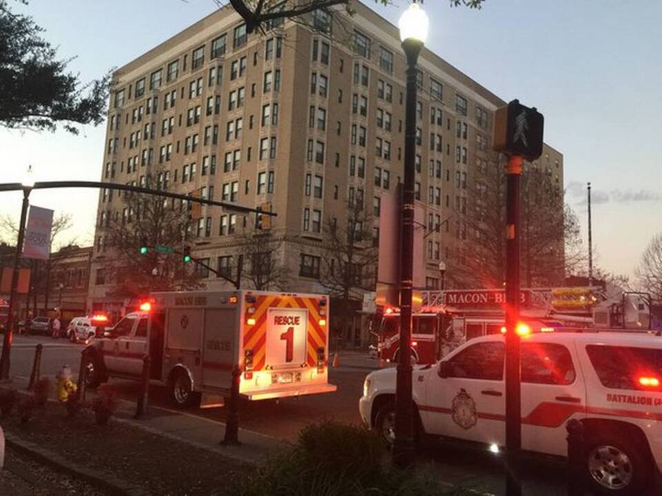 Video Fire causes Dempsey Apartments evacuation Macon Telegraph